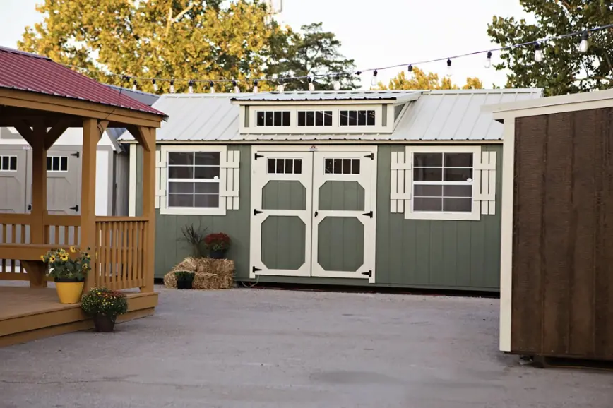 Larkin's Portable Buildings — Lincoln Highway 2 — Larkin's Portable Buildings lot in Lincoln, NE